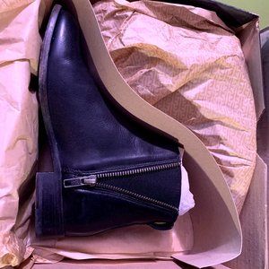 Frye Carly Zip Chelsea 76760 Womens Black Leather Zipper Casual Dress Boots